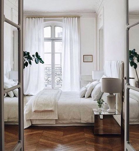 Bedroom Minimal Interior Design, Ideas Hogar, 아파트 인테리어, Apartment Style, Minimalism Interior, Natural Home Decor, Cool Ideas, Decor Minimalist, White Bedroom