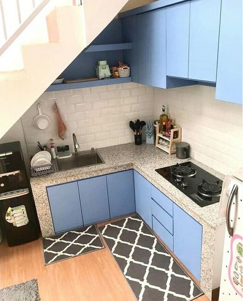 56 Clever Under Stairs Kitchen Ideas - DigsDigs Tiny Kitchen Under Stairs, Under Stairs Kitchen, Xmas Ornaments Diy, White Scandinavian Kitchen, Kitchen Under Stairs, Small Kitchen Design Apartment, Stairs In Kitchen, Loft House Design, Small Modern Kitchens