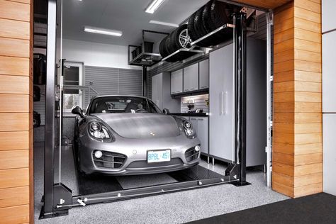 A One Car Garage That’s Fit For Two Garage Car Lift, Single Car Garage, Organization Garage, Garage Design Interior, Garage Renovation, Garage Flooring, Indoor Basketball, Car Lift, Three Car Garage