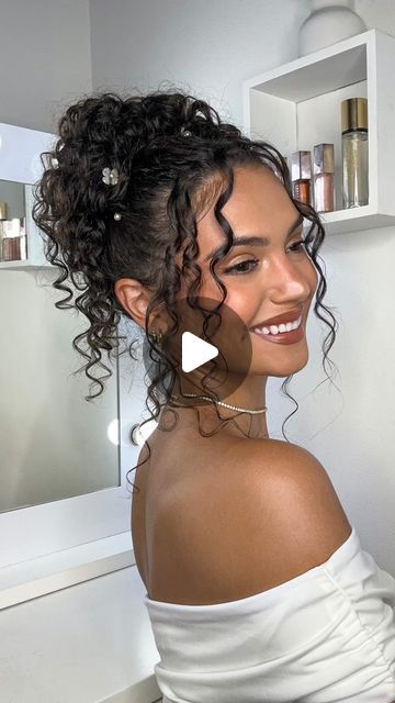 Olivia 🧡 Curls, Beauty, Fashion on Instagram: "My curly wedding updo✨ Would you wear this at your wedding? I linked all the products that I used on my storefront under ‘Wedding curly updo’ link in bio!!🤍
.
Hairstylist @natalieannehair ✨
.
#curls #curlyhair #curlybun #curlyupdo #curlybride #weddinghair #2024bride #hairstyle" Wedding Updo For Curly Hair Brides, Short Hairstyle For Gala Night, Curly Hair Upstyles Wedding, Curly Hair Updos For Wedding, Simple Curly Hairstyles Wedding Guest, Wavy Curly Wedding Hair, Updo Hairstyles For Curly Hair Natural Curls, Homecoming Hairstyles Updos For Curly Hair, Hair Styles For Updo Hairdos