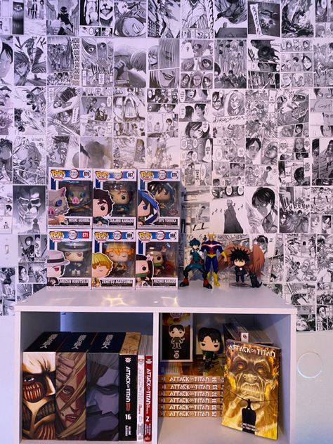 Otaku Room Aesthetic, Anime Rooms, Figure Shelf, Manga Shelf, Retro Games Room, Bookshelf Inspiration, Anime Journal, Otaku Room, Figure Anime