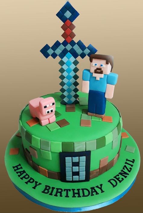 Fondant minecraft cake Gamer Birthday Cake, Minecraft Cake Ideas, Minecraft Cake Designs, Minecraft Party Decorations, Rodjendanske Torte, Video Game Cakes, Minecraft Birthday Cake, Easy Minecraft Cake, 7th Birthday Cakes