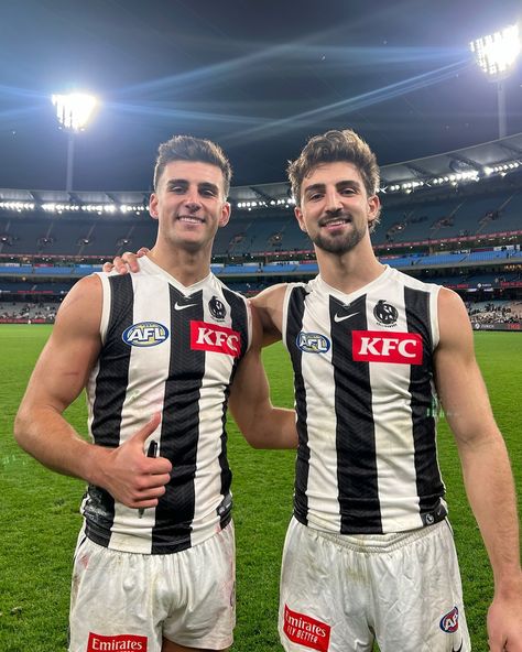 Collingwood Football Club | 80 disposals for the Daicos brothers combined 👑 | Instagram Daicos Brothers, Josh Daicos, Nick Daicos, Afl Players, Collingwood Football Club, Swag Shoes, Football Club, Rugby, Football