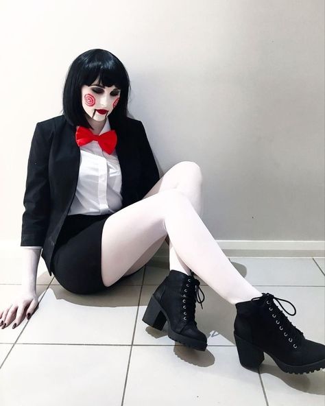 Black Halloween Costume Ideas Women, Lady Jigsaw Costume, Halloween Jigsaw Costume, Ghoul Costume Women, Jigsaw Cosplay Female, Short Black Hair Halloween Costume Ideas, Woman Jigsaw Costume, Horror Female Costumes, Hollowing Costumes Ideas