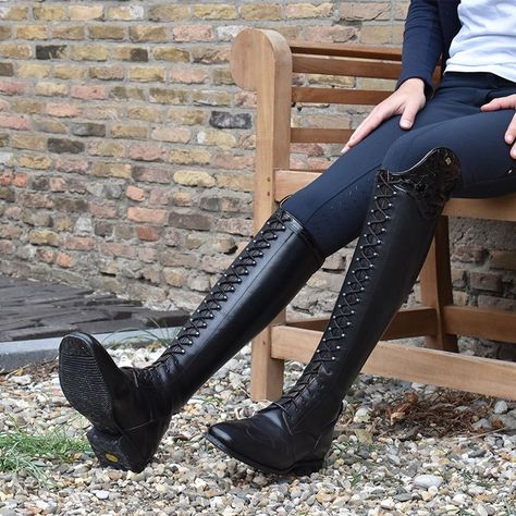 Horse Riding Shoes Women, Horse Riding Boots Aesthetic, Horse Riding Shoes, Horseback Riding Boots, Riding Outfit Equestrian, Thrifting Ideas, English Riding Boots, Ridding Boots, Equestrian Outfit