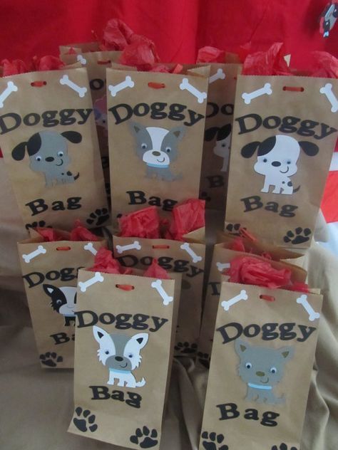 goody bags for puppy party Write doggie bag on favor bags Puppy Party Favors, Doggie Bag, Dog Themed Birthday Party, Dog Themed Parties, Brown Paper Bags, Puppy Birthday Parties, Adoption Party, Paw Patrol Birthday Party, Party Goodies