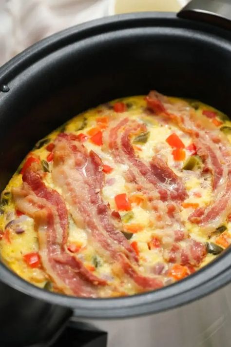 Slow Cooker Breakfast Casserole - Reluctant Entertainer Crockpot Brunch, Crockpot Breakfasts, Easy Slow Cooker Breakfast, Overnight Crockpot Breakfast, Dinner Crockpot, Dump Recipes, Slow Cooker Breakfast Casserole, Easy Breakfast Casserole Recipes, Crockpot Breakfast Casserole