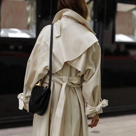 Lolario Style, Fashion Gone Rouge, Trench Coat Outfit, Winter Mode, Coat Outfits, Abayas Fashion, Mode Inspo, 가을 패션, Look Casual