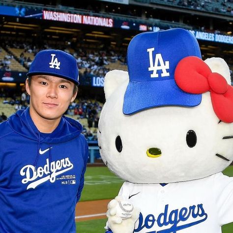 Los Angeles Dodgers on Instagram: "Another Hello Kitty Night in the books. Thanks for stopping by Hello Kitty and Yoshiki!" Dodgers Hello Kitty, Dodgers Aesthetic, Dodgers Wallpaper, Yoshinobu Yamamoto, Baseball Dodgers, Dodgers Win, Dodgers Nation, La Dodgers Baseball, Latina Aesthetic