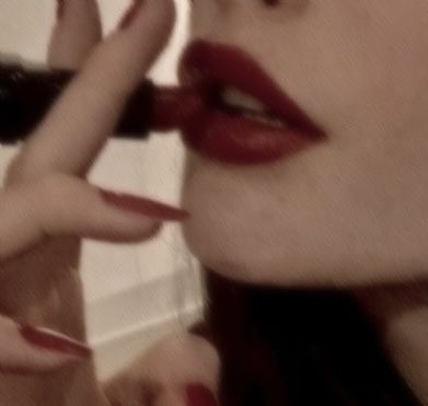 Cola Lips, لانا ديل ري, Foto Glamour, Lizzie Hearts, I See Red, Cherry Wine, Cherry Cola, Dark Feminine Aesthetic, Mia 3