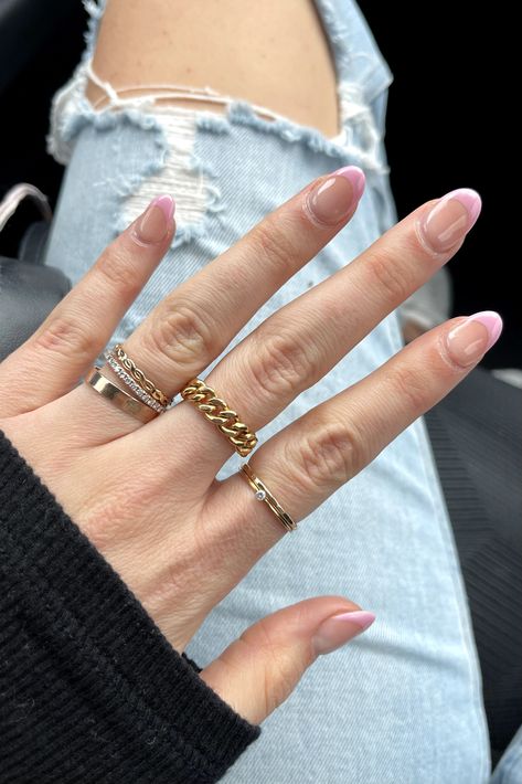 Gold Ring Placement, Stacking Gold And Silver Rings, Left Hand Ring Stack, Gold Ring Inspo Aesthetic, Layering Rings Gold, Gold Ring Stacks For Women, How To Style Gold Rings, Ring Looks Multiple, Ring Accessories Style