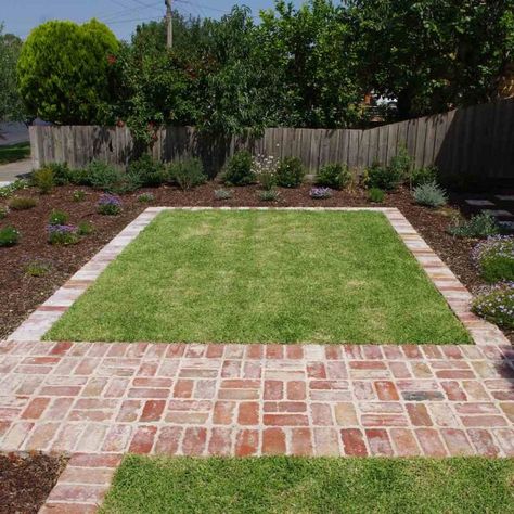 Red Brick Paving, Reclaimed Brick Patio, Patio House Ideas, Patio Edging, Brick Patio, Brick Path, Brick Walkway, Recycled Brick, Brick Paving