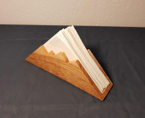 Woodworking Smalls, Modern Workshop, Tre Kunst, Scrap Projects, Wood Building, Mountain Decor, Cool Wood Projects, Small Woodworking Projects, Diy Wooden Projects