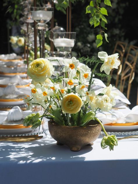 6 ideas for spring weddings - IDYLLIC Events Natural Wedding Favors, Hanging Flower Arrangements, Lemonade Bar, Spring Wedding Color Palette, Spring Event, Spring Wedding Colors, Nature Color Palette, Photo Corners, Event Organiser