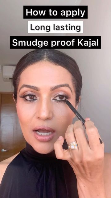 Gayatri | Makeup | Skincare on Instagram: "How to apply long lasting smudge proof Kajal ❤️ Such a highly requested video , here I have shown you how to do the impossible:) Follow these steps & am sure you’ll love the results : ✅Use primer - both upper and lower lash line @elfcosmetics ✅Use Waterproof kajal / liner - am using @nykaabeauty my kajal ✅Don’t start to line from the water line eye duct area , start form a little away as this will help you avoid teary eyed ✅Always set your ka Eye Makeup With Kajal Only, How To Apply Kajal Step By Step, How To Apply Kajal On Upper Lid, Black Kajal Eye Makeup, How To Apply Kajal, Kajal Hacks, Kajal Eyes Indian, Kajal Makeup Look, Kajal Tutorial