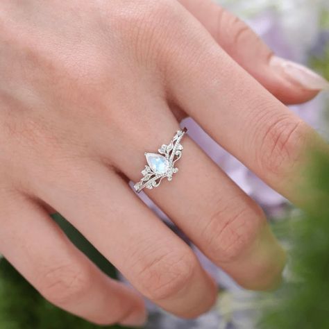 Unique Silver Engagement Rings, Bff Rings, Moonstone Engagement Ring, Silver Wedding Rings, Shop Engagement Rings, Engagement Ring Wedding Band, Moonstone Ring, White Ring, White Topaz