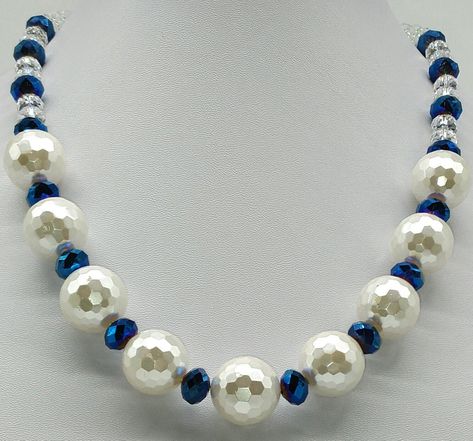 Length: 54 cm, Weight: 106 gr., Closure: Carabiner, Enchanting bright necklace with faceted jewelry beads that have a diameter of 2 cm and blue clear glass crystals. This necklace is unique and carefully handmade. (40041) Prices are total prices. Exempt from VAT according to § 6 Abs. 1 Z 27 UStG 1994 AT. Bright Necklace, 6 Abs, Jewelry Beads, Faceted Bead, Blue Glass, Crystal Glass, Austria, Favorite Jewelry, Clear Glass