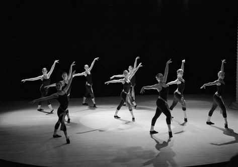 This type of Jazz is heavily influenced by Ballet and modern Dance Forms. Jazz Class Aesthetic, Jazz Dancers Aesthetic, Dance Jazz Aesthetic, Modern Jazz Aesthetic, Dancer Aesthetic Jazz, Modern Dance Aesthetic, Jazz Dance Aesthetic, Dance Vibes Aesthetic, Dance Astethic