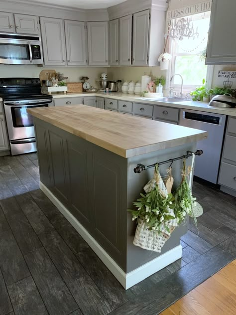 Painted Kitchen Island With Butcher Block Top, 24x48 Kitchen Island, Butcher Block Island Small Kitchen, Small Farmhouse Island, Butcher Block Counter Island, Diy Kitchen Island For Small Kitchen, Small Eat In Kitchen Island, Small Kitchen Island With Butcher Block Top, Cheap Diy Kitchen Island