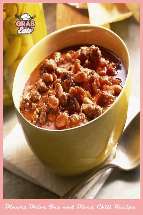 Diners Drive Ins and Dives Chili Recipe Beef Chili Recipe Stovetop, Leftover Meatloaf Recipes, Chili Stovetop, Stovetop Dinners, Chili Recipies, Street Ministry, Ground Beef Chili Recipe, Cincinnati Chili Recipe, Diners Drive Ins And Dives