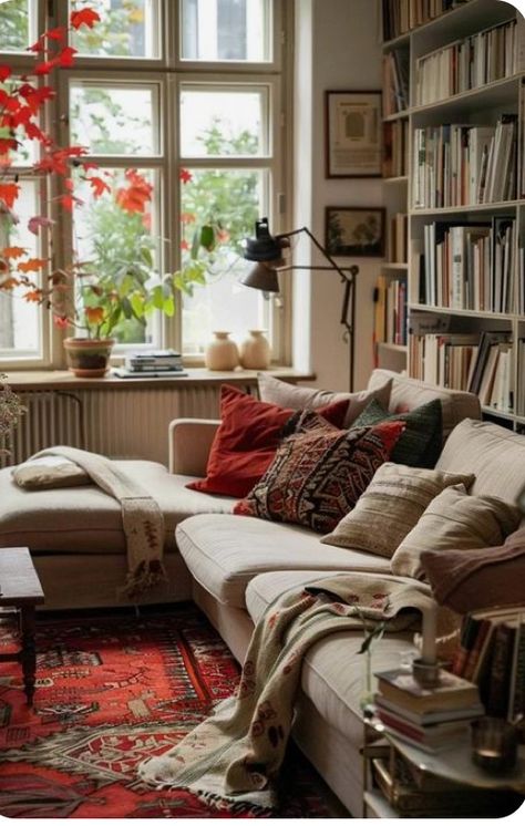 Red And Brown Interior, British Decor Interior Design, Interior Design Living Room Vintage, Red Brown Living Room, Brown And Red Living Room, Livingrooms Design Ideas Cozy, Living Room Inspiration Warm, Red Living Room Ideas, Copenhagen Interior Design