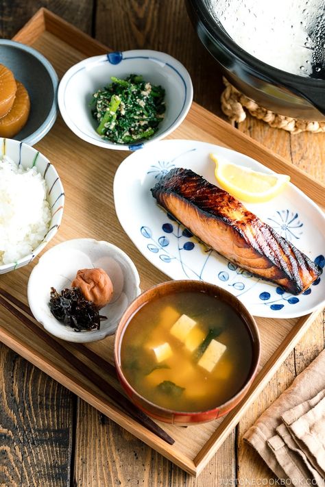 Traditional Japanese Breakfast, Japanese Breakfast Traditional, Shio Koji, Japanese Breakfast, Japanese Diet, Japanese Food Traditional, Just One Cookbook, Easy Japanese Recipes, Food Education