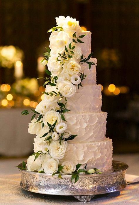 45 Simple, Elegant, Chic Wedding Cakes ❤ simple elegant chic wedding cakes cake with flower cascade Emilia Jane Photography #weddingforward #wedding #bride Elegant Chic Wedding, Flower Cascade, Wedding Cake Simple Elegant, Wedding Cake Centerpieces, Cakes Simple, Wedding Cake Options, Cake Centerpieces, Wedding Cake Pictures, Black Wedding Cakes