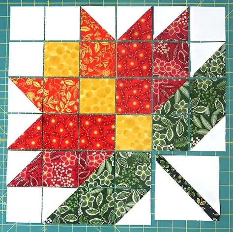 Poinsettia Quilt Block, Eclectic Quilt, Poinsettia Quilt, Quilts Christmas, Quick Quilt, Block Craft, Quilt Festival, Quilt Block Tutorial, Block Patterns