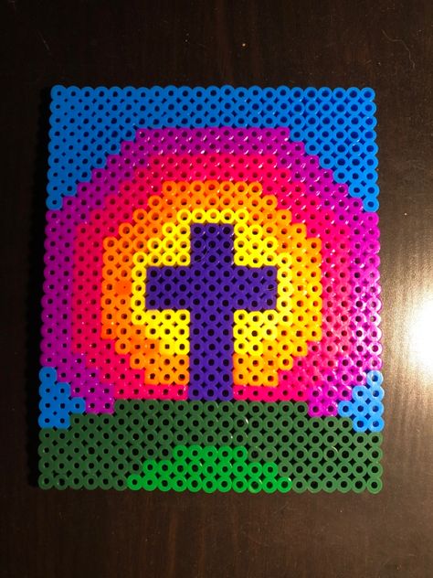 Christian Perler Beads, Jesus Perler Beads, Christian Perler Bead Patterns, Cross Perler Beads, Easter Perler Beads, Melt Beads, Melt Beads Patterns, Pony Bead Projects, Hamma Beads Ideas