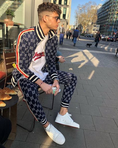 Gucci Aesthetic Outfit Men, Gucci Outfit Men, Gucci Outfit, Georgina Rodriguez, Aesthetic Outfits Men, Black Men Hairstyles, Swag Outfits Men, Guccio Gucci, Mens Casual Dress Outfits