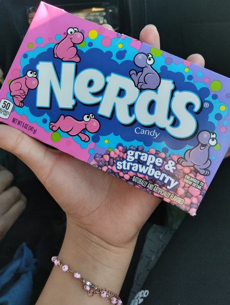 Nerds candy 🫐🍒 Disney Candy, Turkey Trip, Snickers Candy, Paper Squishy, Birthday Sleepover, Nerds Candy, Toaster Pastry, Big Jar, School Breakfast