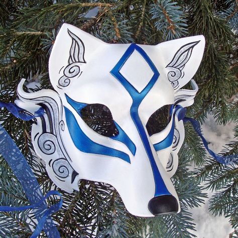 foxy Japanese Wolf, Japanese Fox Mask, The Mask Costume, Brown Hairstyles, Steampunk Mask, Kitsune Mask, Wolf Mask, Cute Masks, Mask Drawing