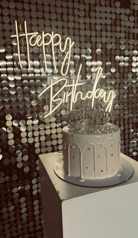 Disco Bday Party Ideas, Disco Birthday Ideas, Disco Bday Party, Party Ideas Disco, Disco Birthday Party Ideas, Disco Party Cake, Disco Birthday Cake, Disco Party Ideas, Disco Cake