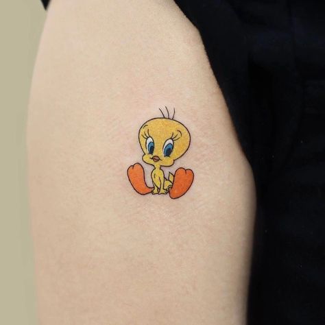 Twitty Bird Tattoo, Tweety Pie Tattoo, Cartoon Small Tattoo, Cute Cartoon Tattoos For Women, Small Tweety Bird Tattoo, Cartoon Bird Tattoo, Small Cartoon Tattoos, Cartoon Tattoos Women, Small Cartoon Tattoo Ideas