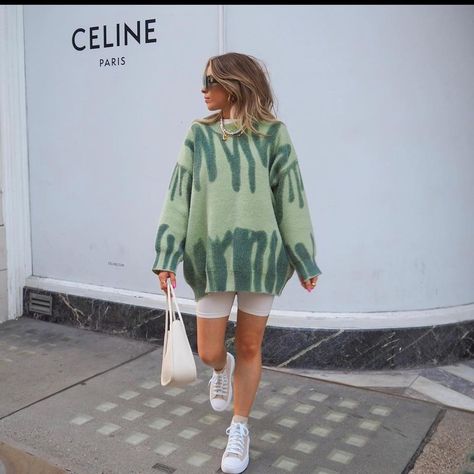 Kiwi & Co on Instagram: “THE jumper on THE girl 🌴🥬🥑🐢🍉🥗🧩🧃 Green Poplar paint spill jumper” Oversized Jumper Outfit, Crochet Shrug Cardigan, Paint Spill, Y2k Cardigan, Colors Hair, Jumper Outfit, Shrug Cardigan, Oversized Jumper, Fashion Now