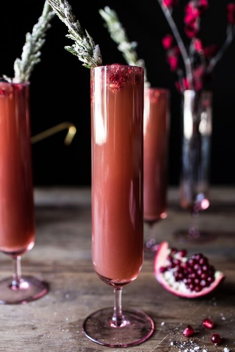 Sparkling Pomegranate Punch | halfbakedharvest.com @hbharvest Champagne Punch Recipes, Pomegranate Punch, Ideas Para La Cena, Bowl Cocktails, Thanksgiving Punch, Cocktail Inspiration, Champagne Recipes Cocktails, Champagne Punch, Holiday Punch