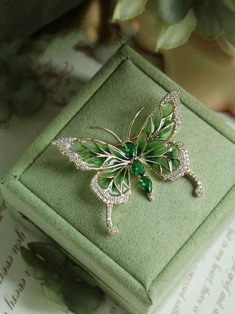 Diamond Butterfly, Butterfly Brooch, Watches Women Fashion, Kids Beachwear, Cloth Bags, Luxury Jewelry, Kids Accessories, Zinc Alloy, Women Clothes Sale