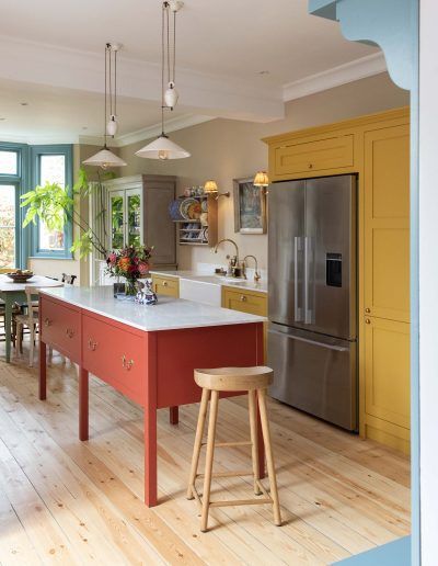 Yellow Cabinets, Kitchen With Island, Kitchen Upgrades, Bedroom Retreat, Yellow Kitchen, Shaker Kitchen, Kitchen Extension, Kitchen Color, Farmhouse Style Kitchen