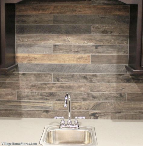 Vinyl Flooring Backsplash Kitchen, Wood Backsplash Kitchen Plank Walls, Stained Wood Backsplash, Barnwood Backsplash Kitchen, Wood Look Backsplash Kitchen, Popular Kitchen Backsplash Ideas, Cheap Backsplash Ideas Diy, Wooden Backsplash Kitchen, Popular Kitchen Backsplash