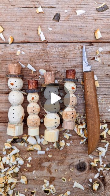 Christmas Carvings, Wooden Spoon Carving, Wood Carving Chisels, Dremel Crafts, Whittling Projects, Wood Carving Tools Knives, Wood Carving For Beginners, Wood Art Projects, Dremel Wood Carving