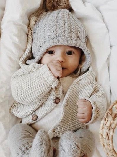 Sweet Baby in Neutrals Baby Mode, Foto Baby, Everything Baby, Baby Boy Fashion, Beanie Baby, Baby Outfits, Neutral Baby, Baby Winter