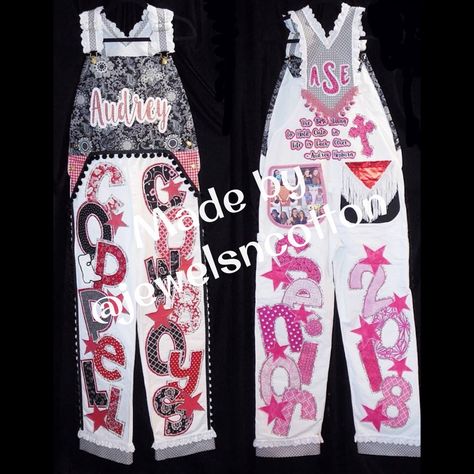 Homecoming Overalls Senior White, Pink Senior Overalls, Football Overalls, Senior Bibs, Hoco Overalls, Homecoming Overalls, School Spirit Outfit, Jean Painting, College Decision