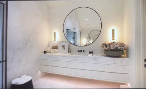 Kloe Kardashian House, Khloe Kardashian Bedroom, Kardashian Bathroom, Kardashian Bedroom, Kardashian House, Khloe Kardashian House, Kylie Jenner House, Kardashian Home, Jenner House