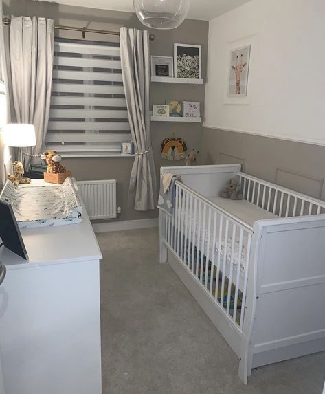 Baby Nursery Inspiration Small Room, Neutral Nursery Ideas Small Rooms, Small Baby Room Ideas Space Saving, Box Room Nursery Ideas, Small Nursery Ideas Neutral, Nursery Layout Ideas, Vintage Wall Art Ideas, Box Room Nursery, Small Baby Room Ideas