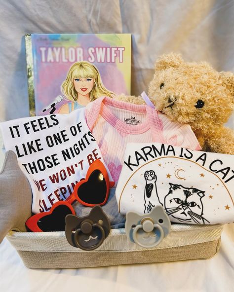 🎁 Perfect for the littlest Swiftie! 🎶 Our Taylor Swift-themed baby gift basket is here to welcome your bundle of joy into the world. 💕 #babyswiftie #taylorswiftforever #newarrival 👶 . . https://heybabyboxes.etsy.com/listing/1741710355 . . . . . #swift #taylor #babyshower #gifts #taylorswift #taylorswiftedit #babyshowergifts #taylorswift13 #giftformom #tayloralisonswift #baby #gift #babygift #basket #giftideas #babyfashion #mybaby #instababy #babymodel #cutebaby #giftbasket #giftforbaby #ba... Taylor Swift Gift Basket, Ours Taylor Swift, Swift Taylor, Baby Gift Box, Baby Gift Basket, Baby Models, Bundle Of Joy, Taylor Swift 13, Baby Bunnies