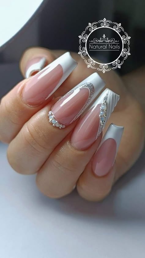 Fancy French Tip Nails Art Designs, Simple Bridal Nails, Manicure Elegante, Wedding Day Nails, Bridal Nails Designs, Bridal Nail Art, Classy Nail Designs, Fancy Nails Designs, Her Nails