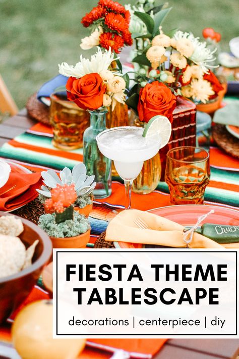 Fiesta Dinner Party, Simple Place Settings, Mexican Table Setting, Mexican Dinner Party, Fiesta Table, Dinner Party Table Settings, Diy Centerpiece, Mexican Party Decorations, Mexican Table