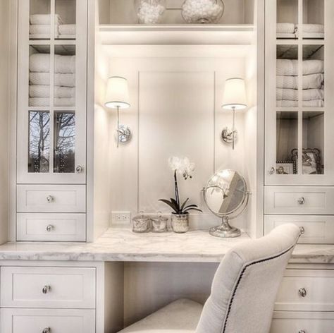 Built In Vanity, Bath Bedroom, Bathroom With Makeup Vanity, Closet Vanity, Bathroom Vanity Designs, Bathroom Closet, Vanity Design, Master Decor, Bedroom Vanity