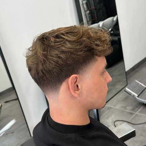 Coiffeur Nancy 🇫🇷 | TAPER with Texture 🫶🏻✂️ @wahlpro @wahlprouk @gammaplusna @gammapiu @slickgorilla… | Instagram Taper Fade Textured Top, Fade Haircut Designs, Low Taper Fade Haircut, Men Fade Haircut Short, Hair Cut Guide, Edgars Haircut, Mens Haircuts Short Hair, Modern Short Hairstyles, Textured Crop