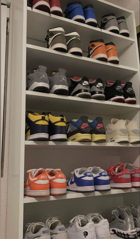 Stylish Shoes For Boys, Nike Shoes Collection, Sneakers Guide, Sneakerhead Room, Shoe Room, Shoe Wall, Style Essentials, Shoes For Boys, Jordan Shoes Retro